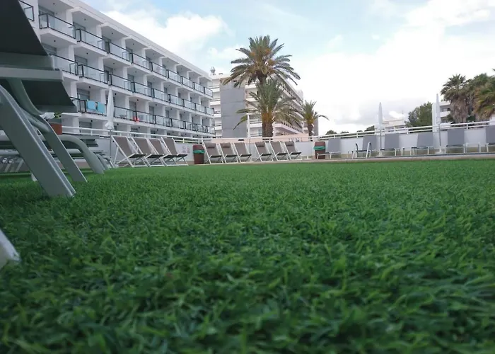 Apartamentos Es Cane
